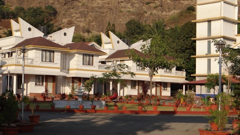 Sereniity Resort Lonavala Luaran gambar